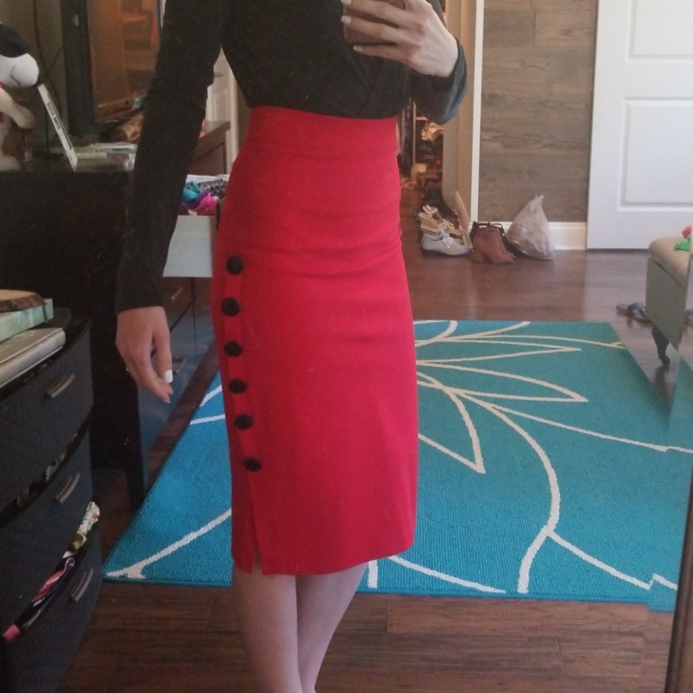 Red pencil skirt with black buttons NWT